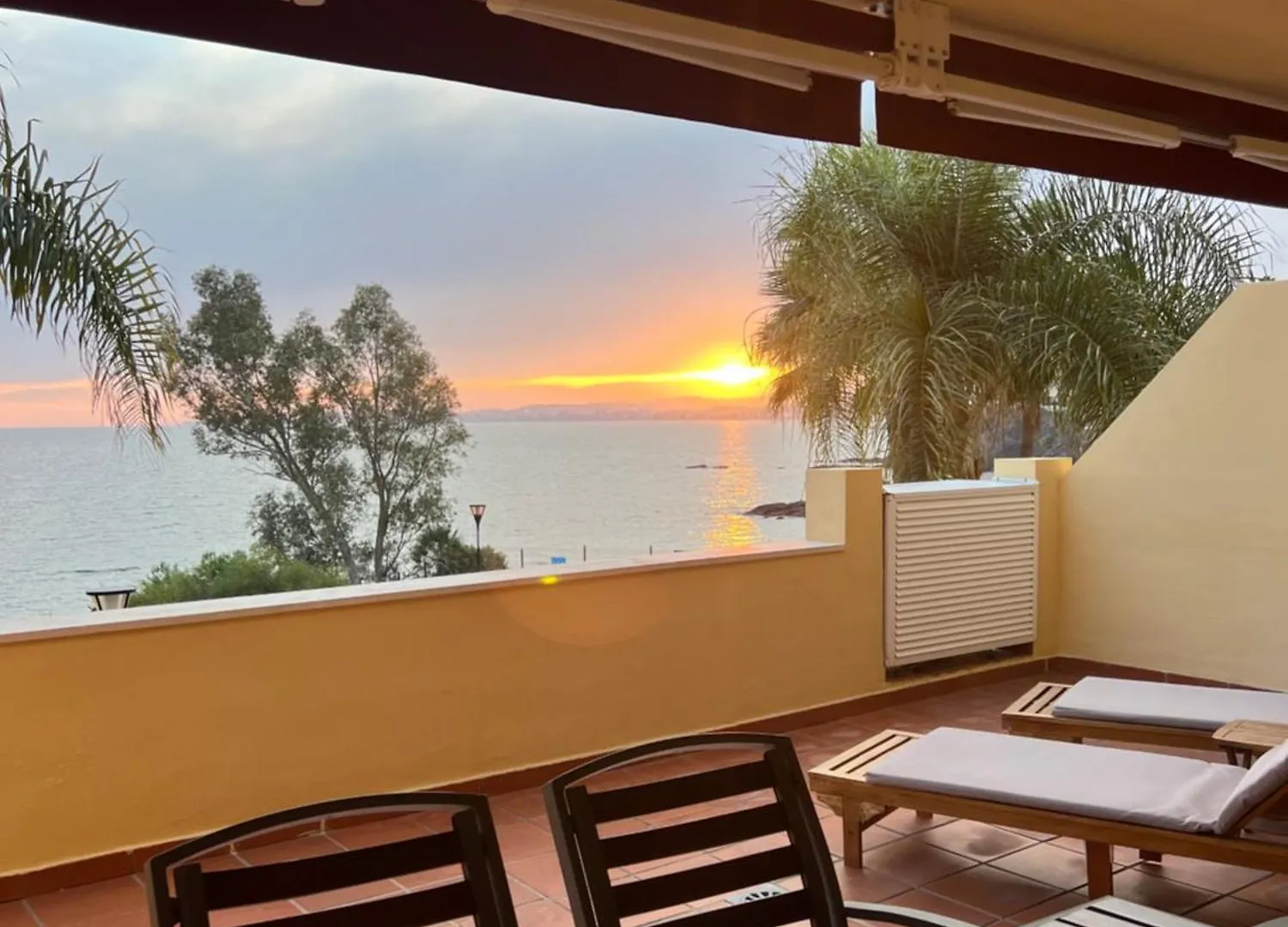Relax Frente Al Mar Apartment Benalmadena Spain